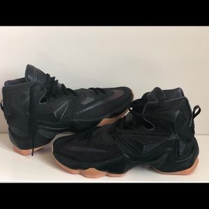 NEW NEW* 🔥🔥Lebron XIII - Black Lion ***Brand New